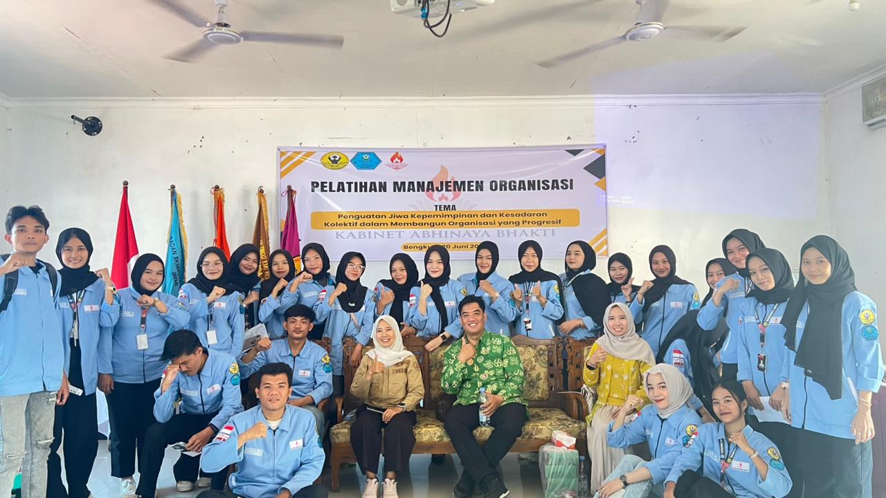 Pelatihan Manajemen Organisasi mahasiswa